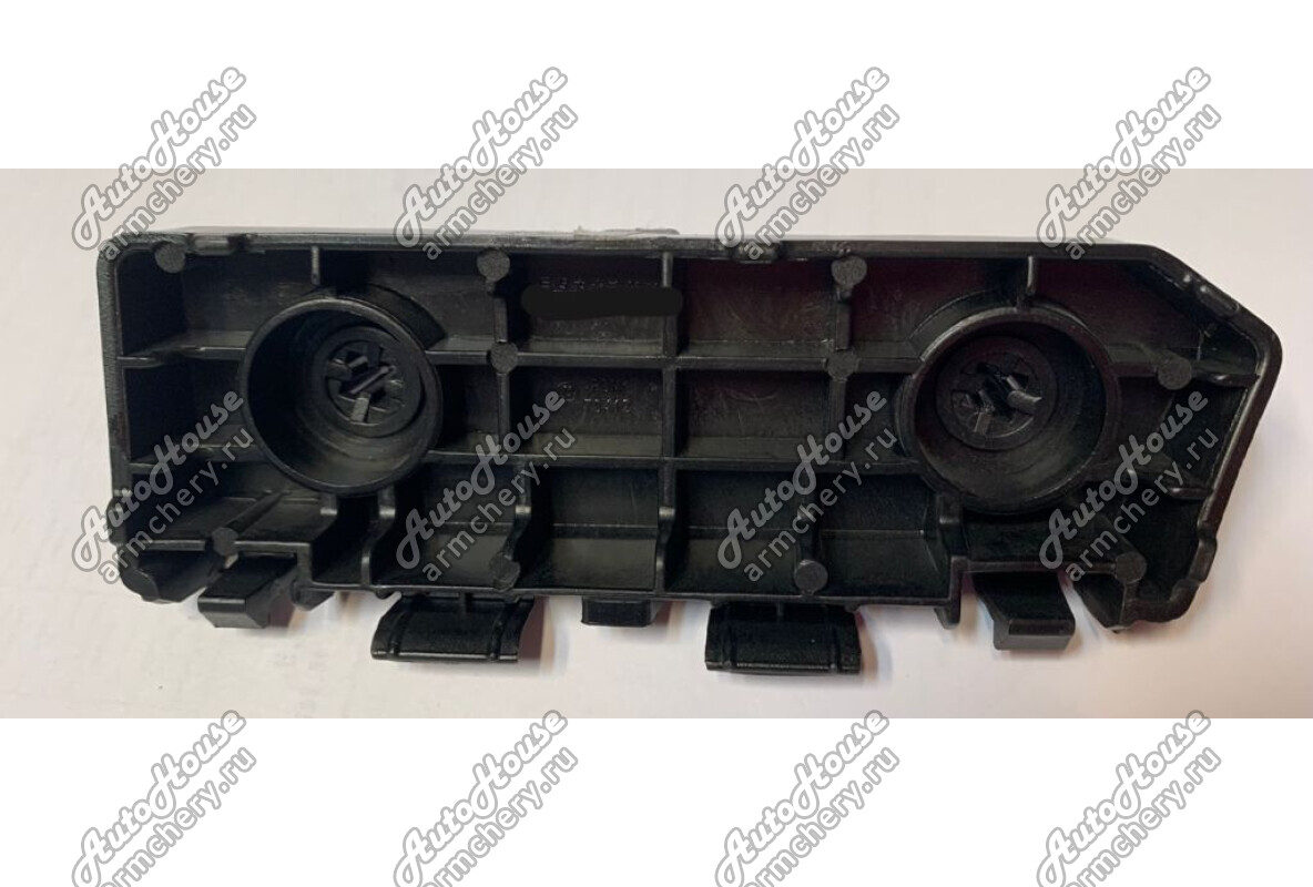 Кронштейн бампера заднего правый (малый) Lifan Solano 2 (650) [1.8 16V CVT седан]