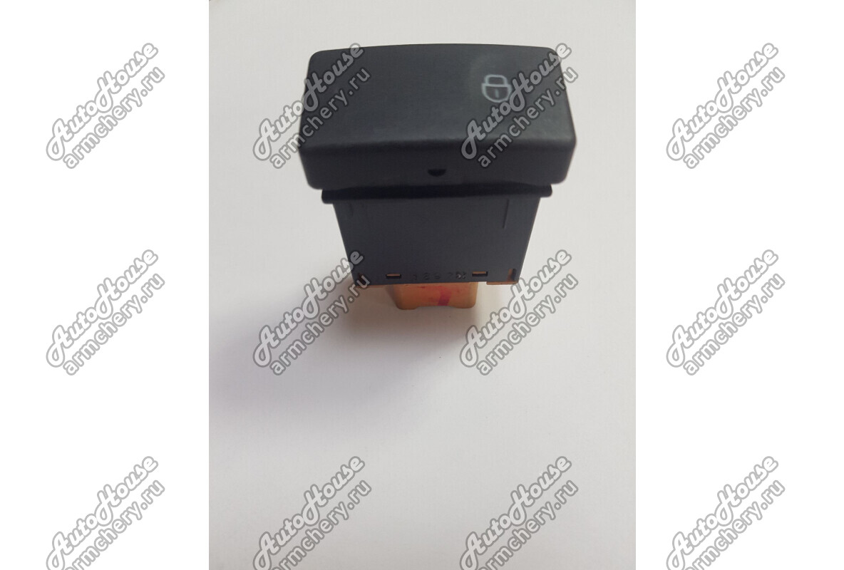 Кнопка центрального замка Lifan Breez [1.3 16V 5MT хетчбэк]