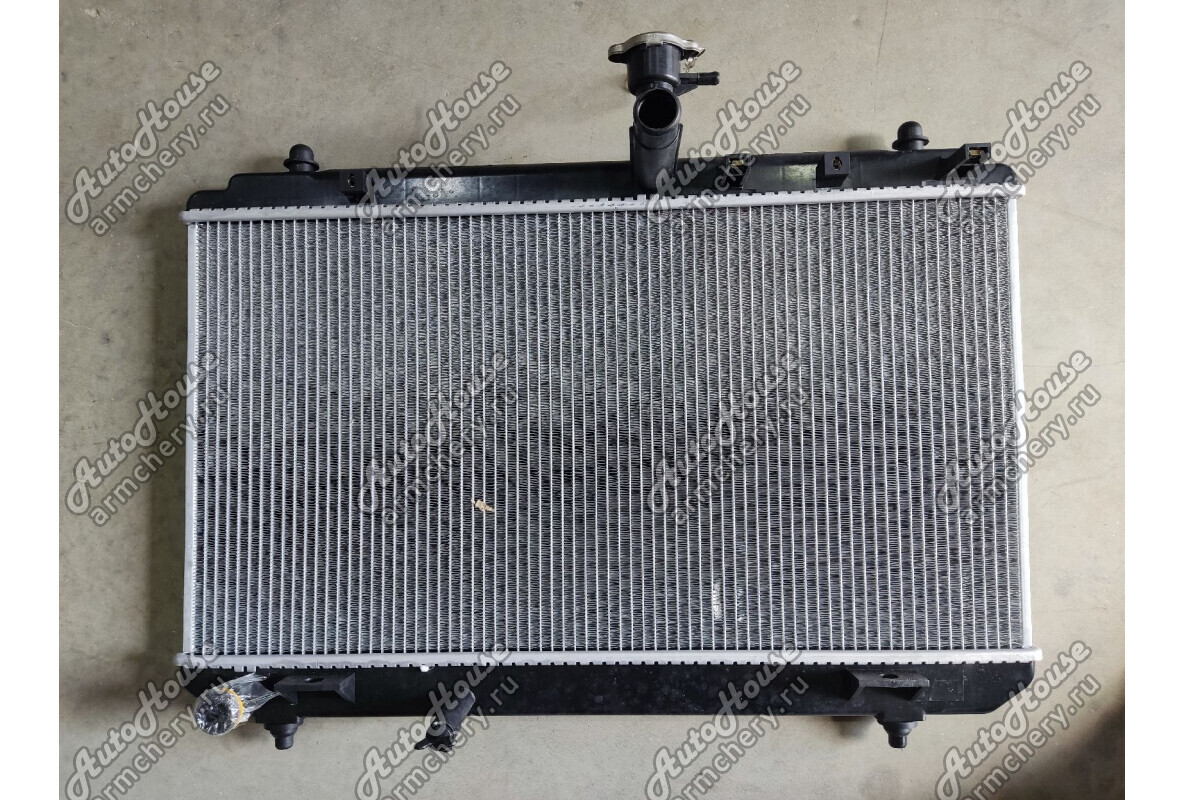 Радиатор охлаждения Lifan Smily NEW (330) [1.3 16V CVT хетчбэк]