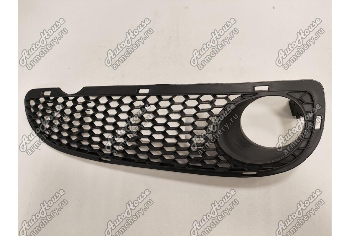 Решетка бампера правая Chery QQ6 [1.1 16V 5MT лифтбэк]