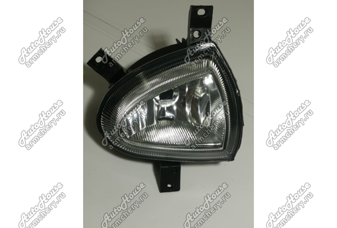 Фара противотуманная левая SAT Lifan Solano (620) [1.8 16V 5МТ седан]