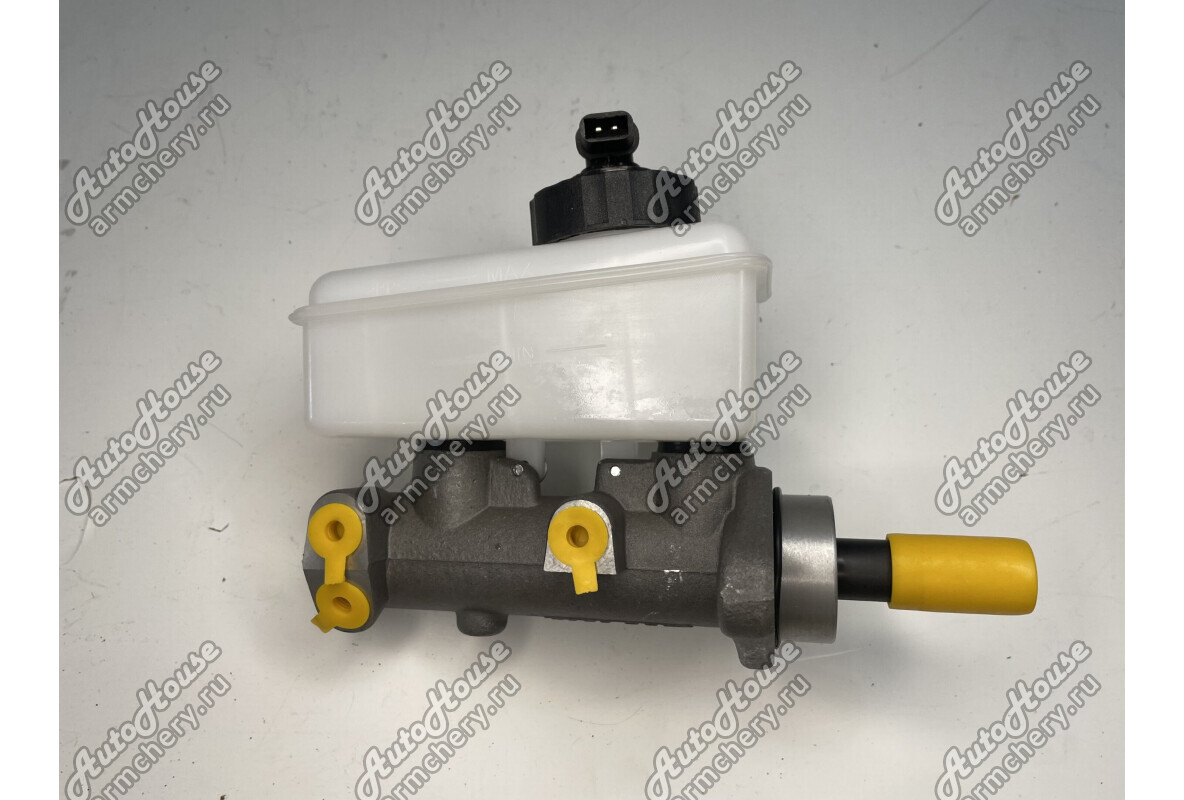 Цилиндр тормозной главный (2 отверстия) Great Wall Safe [2.2 8V 5MT внедорожник 4X4]