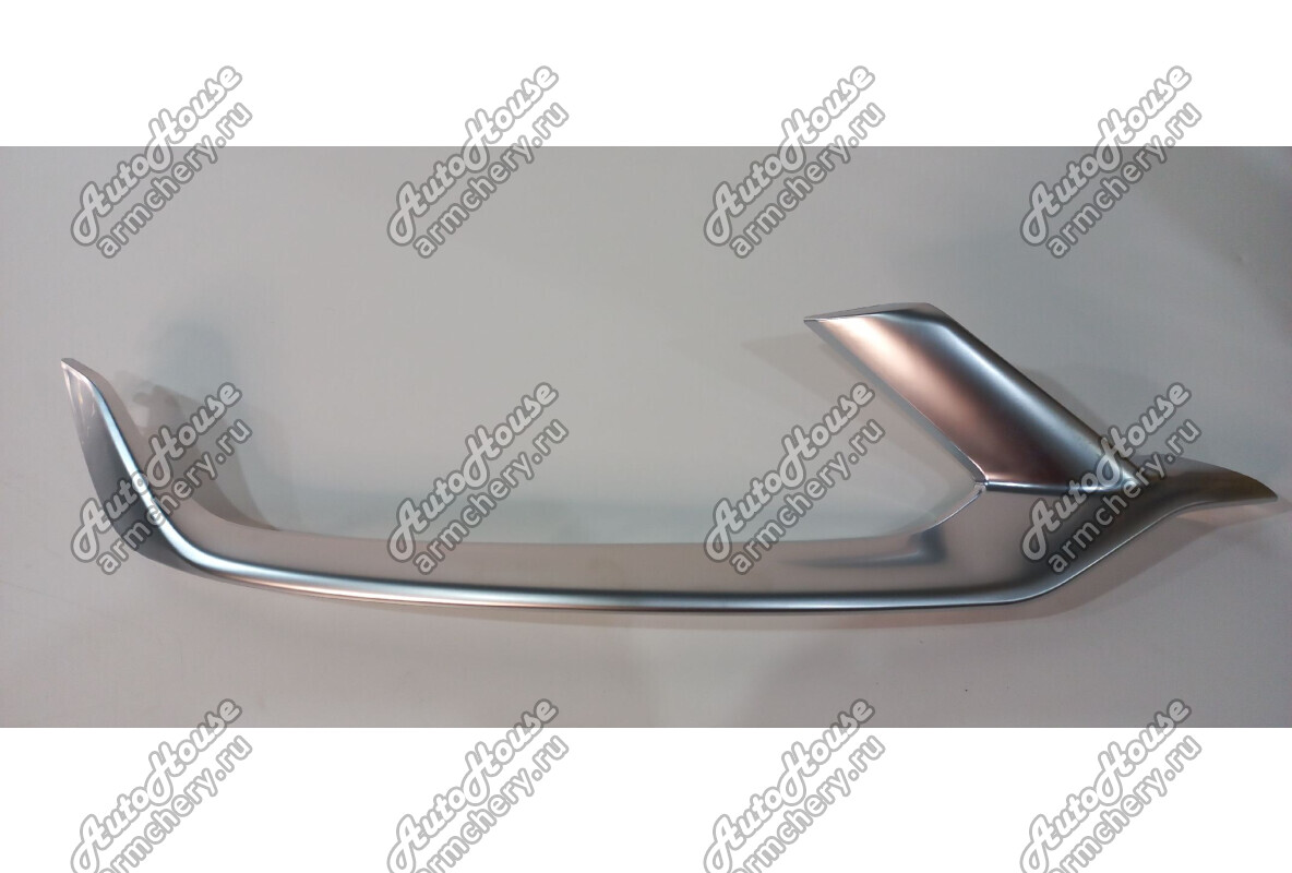 Накладка фары правой Geely Coolray [1.5 12V 7AMT внедорожник]