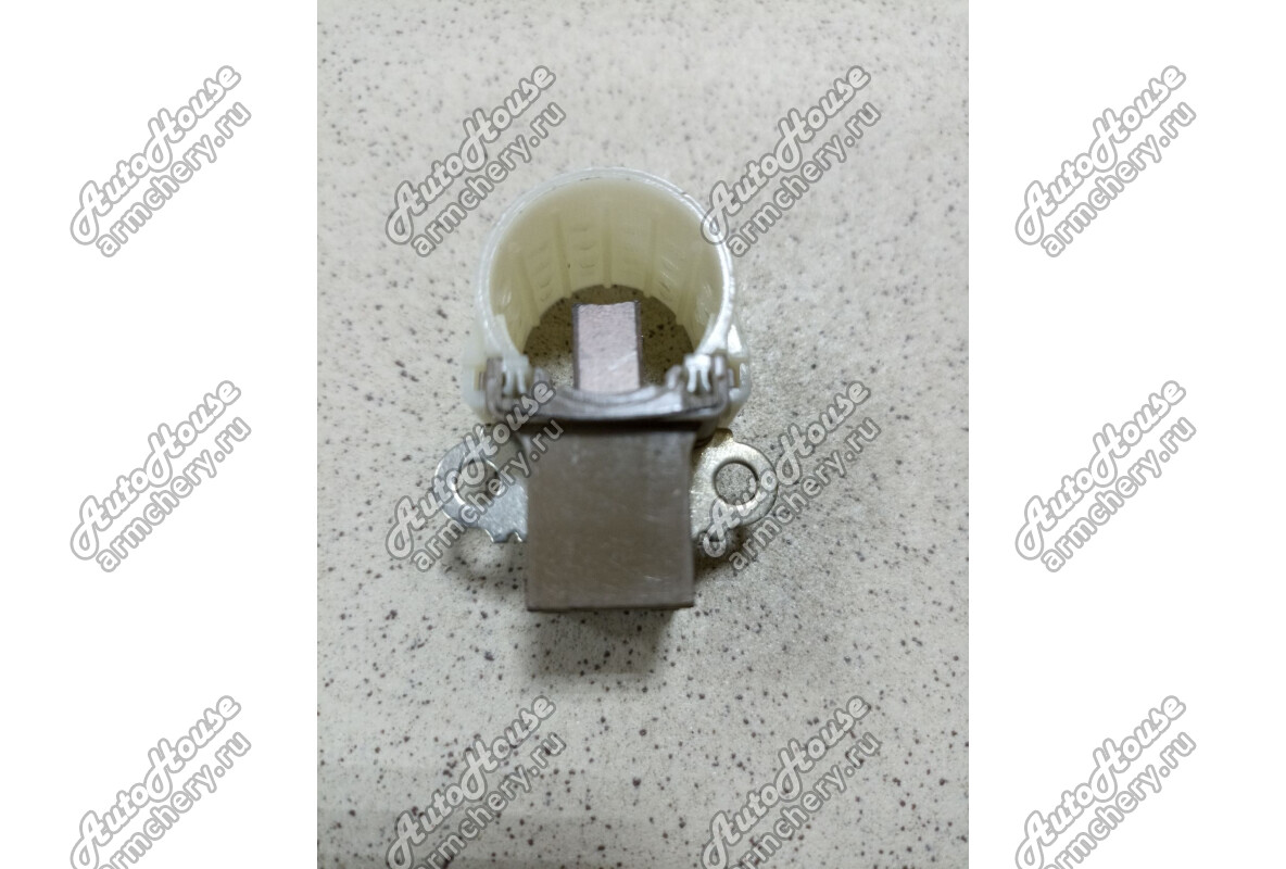 Щеткодержатель генератора WAI Lifan Breez [1.3 16V 5MT хетчбэк]