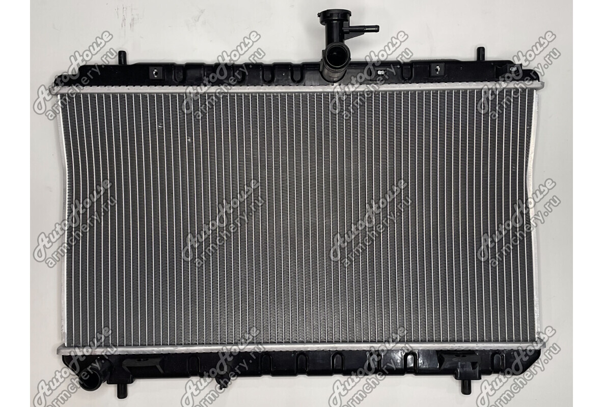 Радиатор охлаждения Lifan Smily NEW (330) [1.3 16V 5MT хетчбэк]