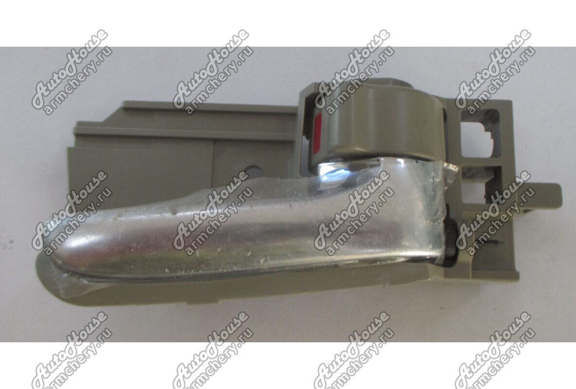 Ручка двери внутренняя правая (серая) Lifan Solano (620) [1.6 16V CVT седан]