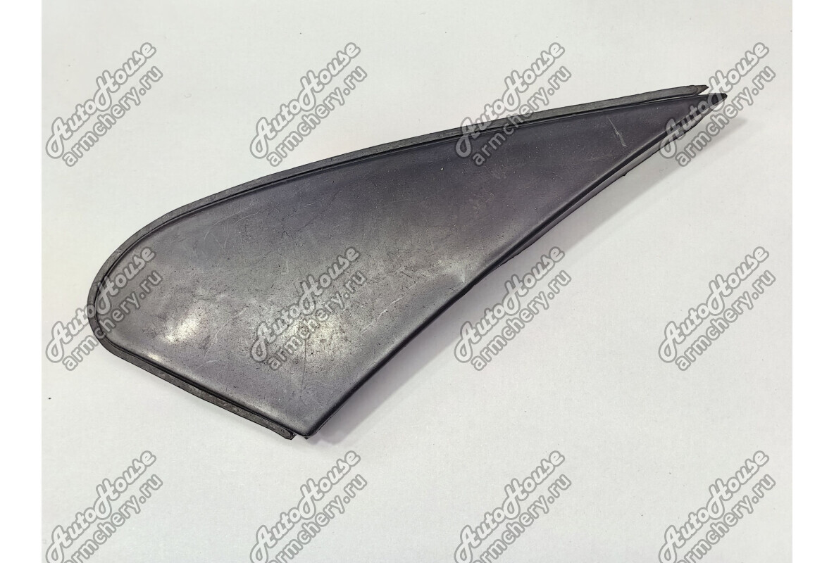 Накладка двери передней левой (треугольник) Lifan Solano (620) [1.6 16V CVT седан]