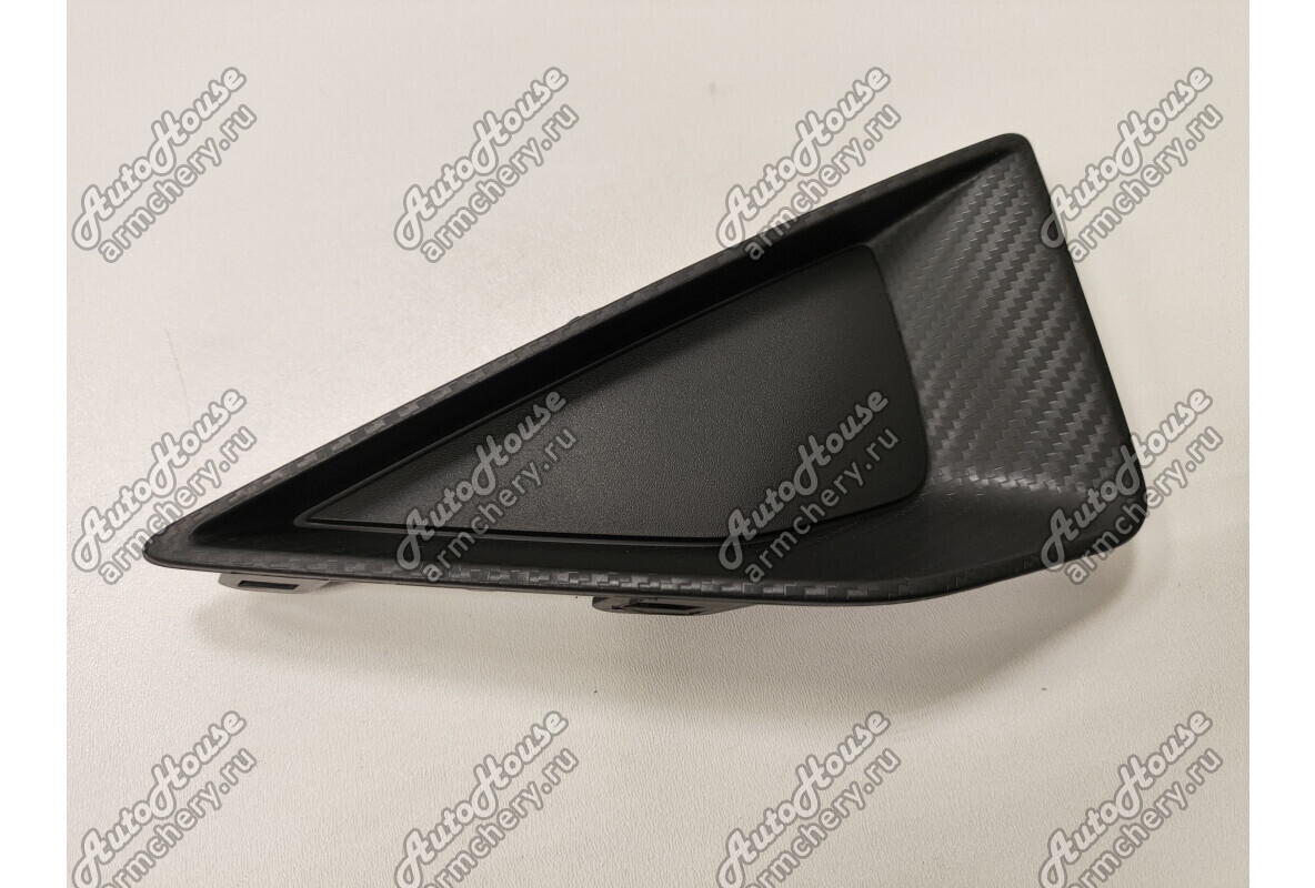 Накладка бампера переднего правая Geely Coolray [1.5 12V 7AMT внедорожник]