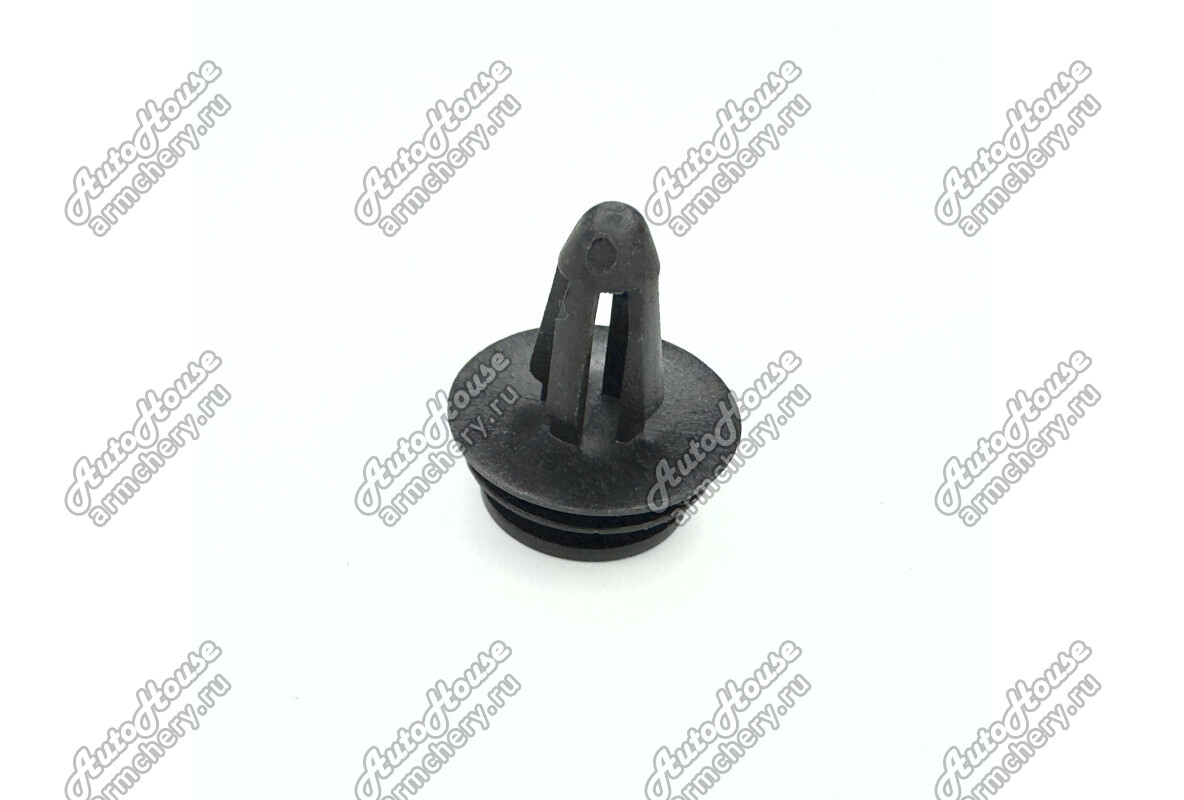 Клипса обшивки двери Chery Amulet [1.5 16V 5MT лифтбэк]