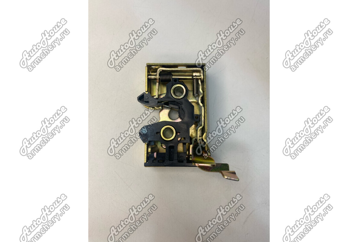 Замок двери передней правой Chery Amulet [1.5 16V 5MT лифтбэк]