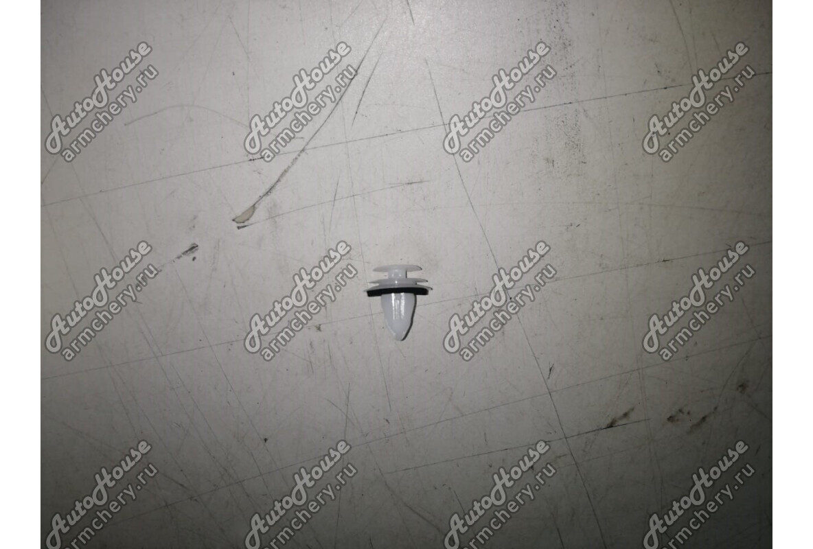 Клипса обшивки двери Lifan Breez [1.6 16V 5MT седан]