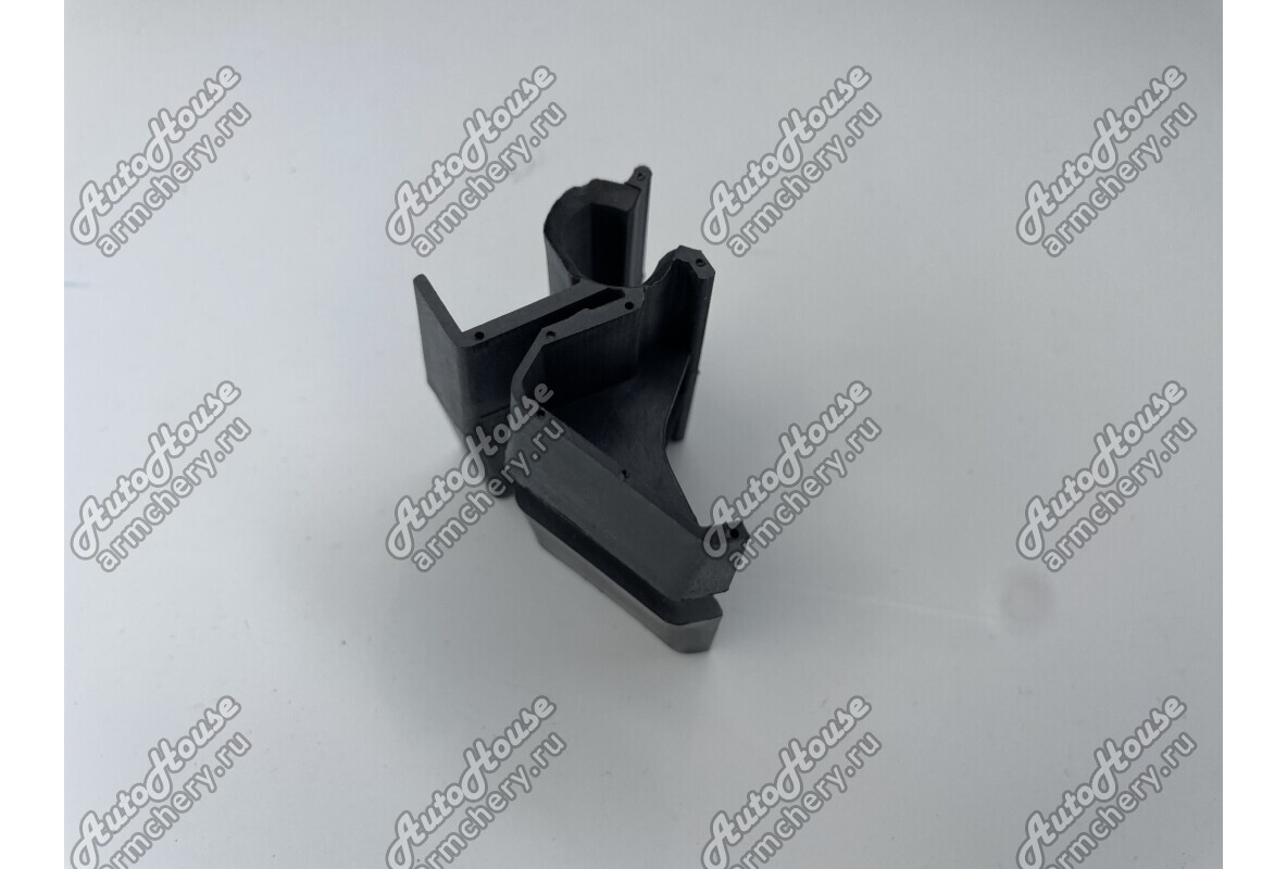 Клипса заднего бампера боковой части Chery Tiggo [2.0 16V 5MT внедорожник 4X2]