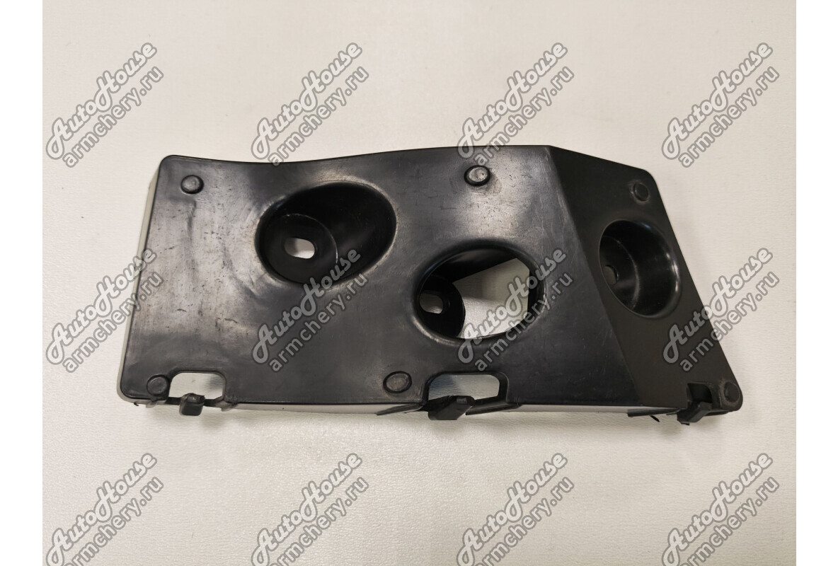 Кронштейн бампера переднего правый Chery Cross Eastar [2.0 16V 5MT хетчбэк]