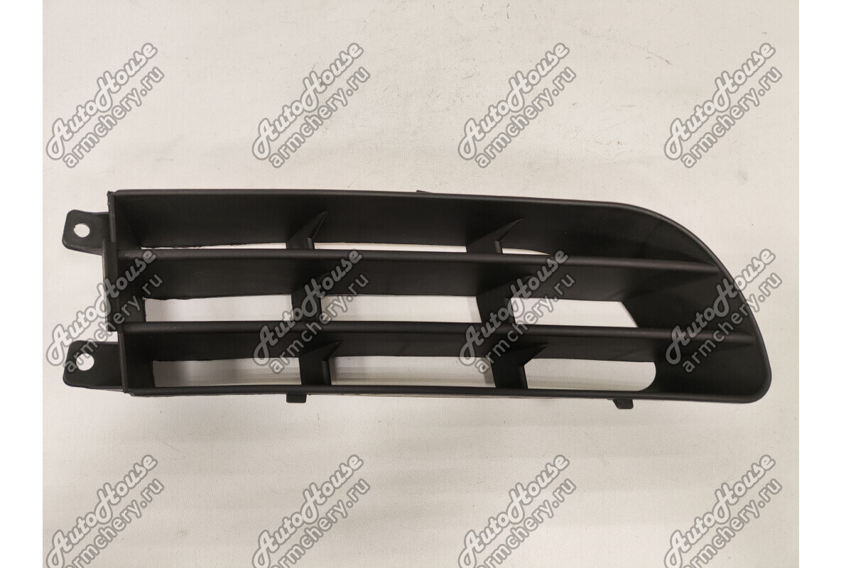 Решетка бампера переднего правая Chery Cross Eastar [2.0 16V 5MT хетчбэк]