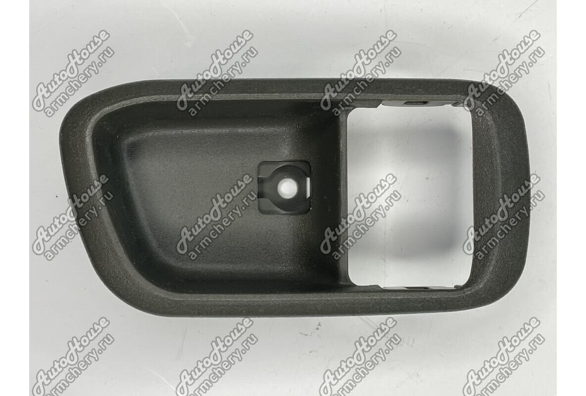 Накладка ручки внутренней правой Chery Fora [1.8 16V 5MT седан]