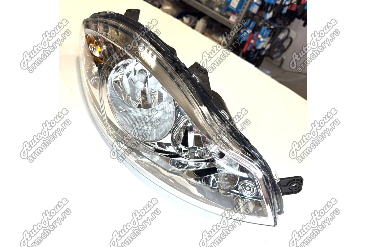 Фара правая Chery Kimo [1.3 16V 5MT хетчбэк]