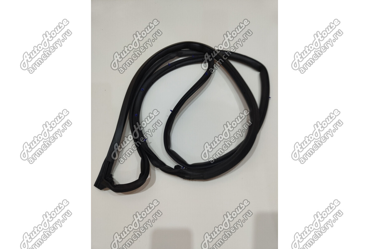 Уплотнитель двери передней правой Lifan Solano (620) [1.8 16V 5МТ седан]