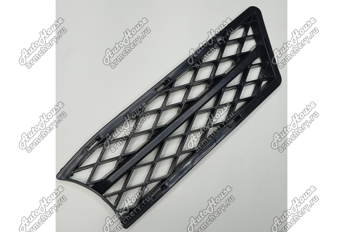 Решетка бампера переднего левая Lifan Solano (620) [1.8 16V 5МТ седан]