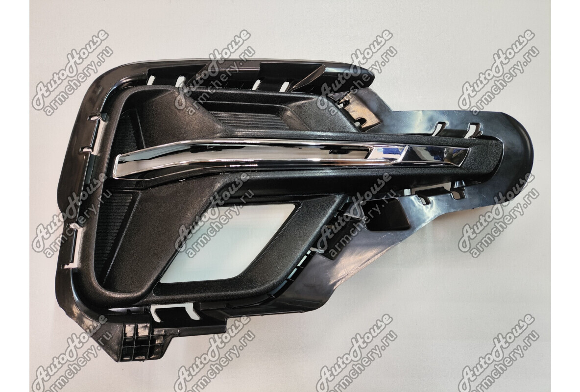 Накладка фары противотуманной правой Changan CS75 FL [1.8 16V 6AT внедорожник 4X2]